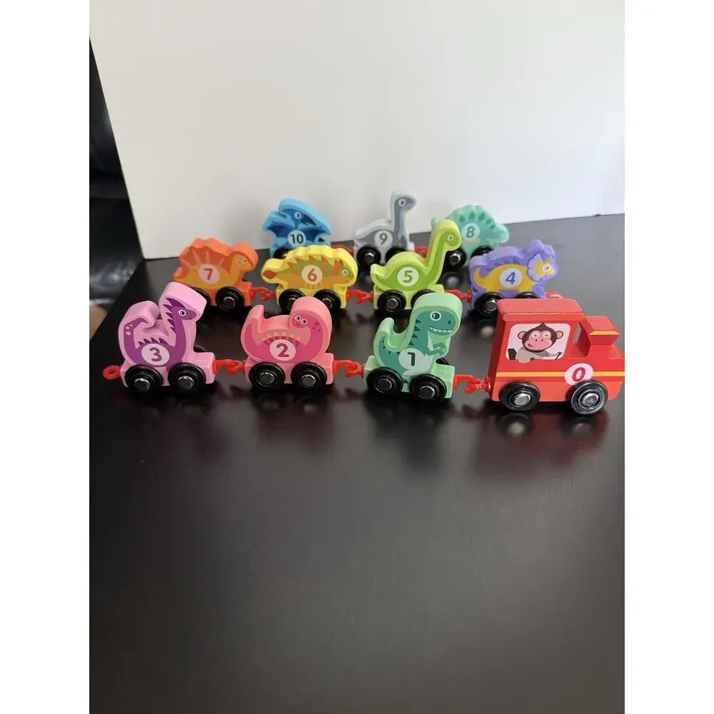 Wooden Dinosaur Number Train 0-10 Complete 11 Pc Hook Together Learning Toy